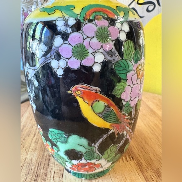 Antique Japanese Famille Noir Black Enamel Porcelain Vase Birds and flowers - Picture 7 of 12